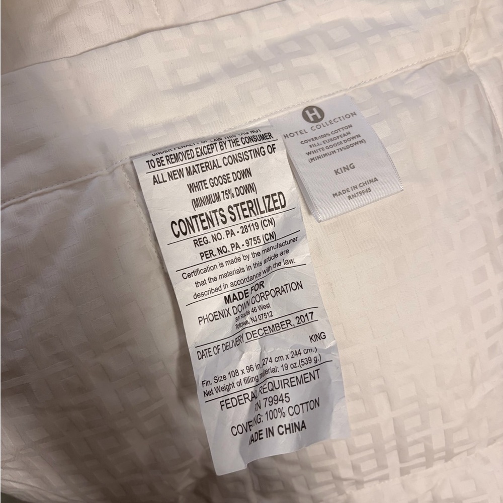 Hotel Collection European Down Duvet Insert King Jacquard Lightweight - Picture 3 of 4